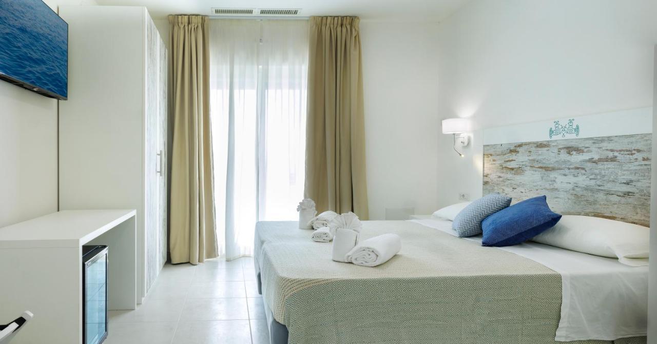 Mercury Beach Hotel ซานตันตีโอโก ภายนอก รูปภาพ